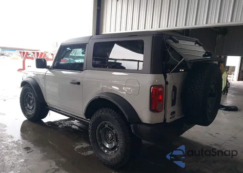 2024 Ford Bronco Black Diamond z USA, uszkodzony, nr VIN 1FMDE1AH8RLB23324